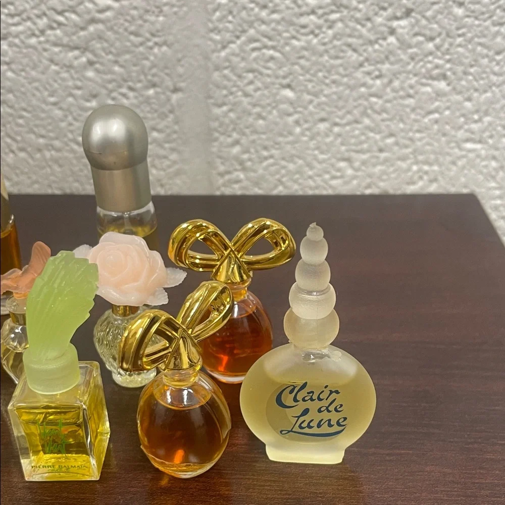 Assorted Mini Perfume Bottles‎ Collection - Picture 4 of 10